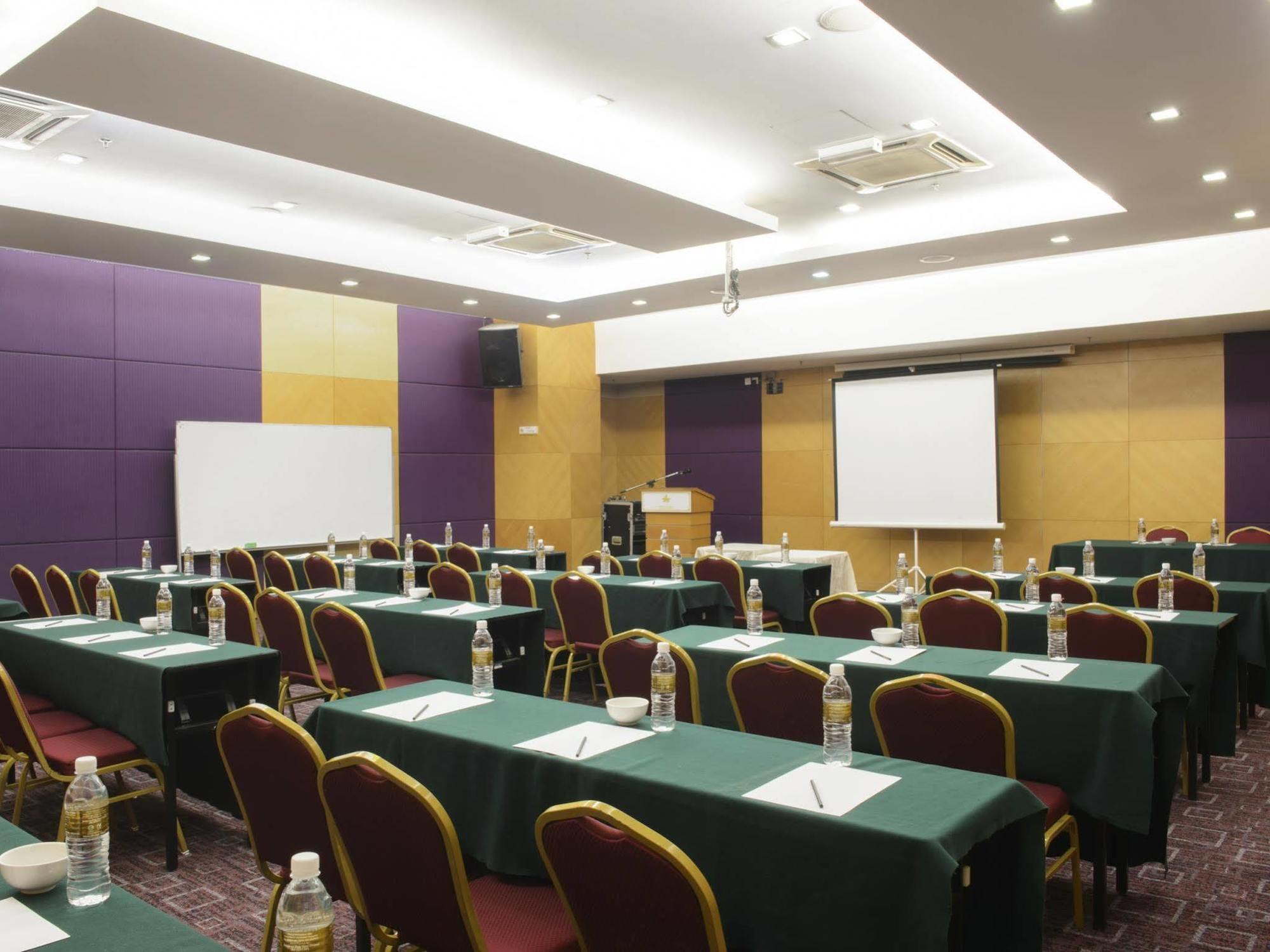 Hotel Seri Malaysia Kepala Batas Dış mekan fotoğraf